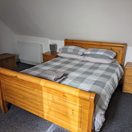 2 Bedroom Townhouse With Seaview On The Nc500 Wick Wick  Bagian luar foto