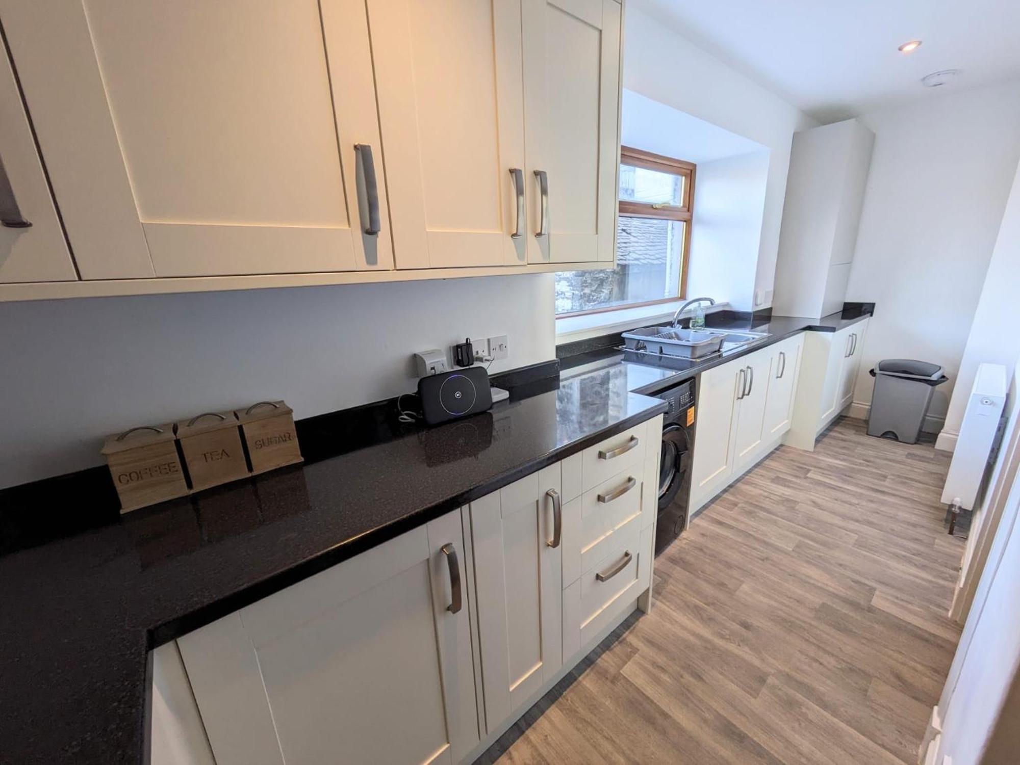 2 Bedroom Townhouse With Seaview On The Nc500 Wick Wick  Bagian luar foto